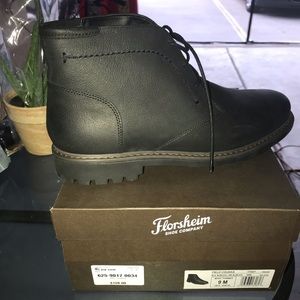 Brand new mens chukka boots